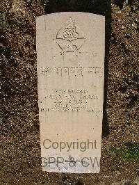 Cassino War Cemetery - Topan Sing Thapa, 